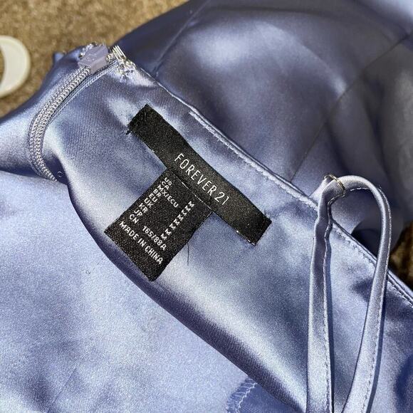 Forever 21 slip dress satin feel mini spaghetti strap Periwinkle blue SZ M sexy - Picture 4 of 9